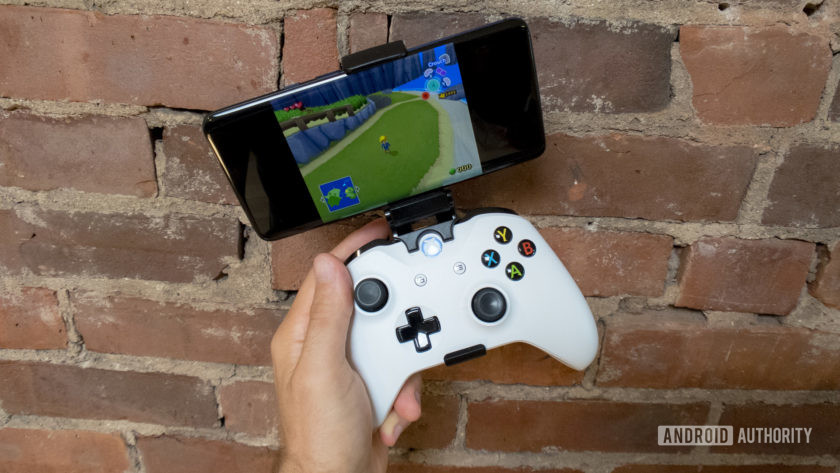 Xbox One pad na telefonie Android iOS